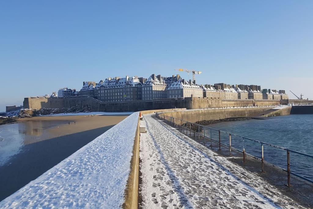 A 30m De La Du Sillon. Saint-Malo